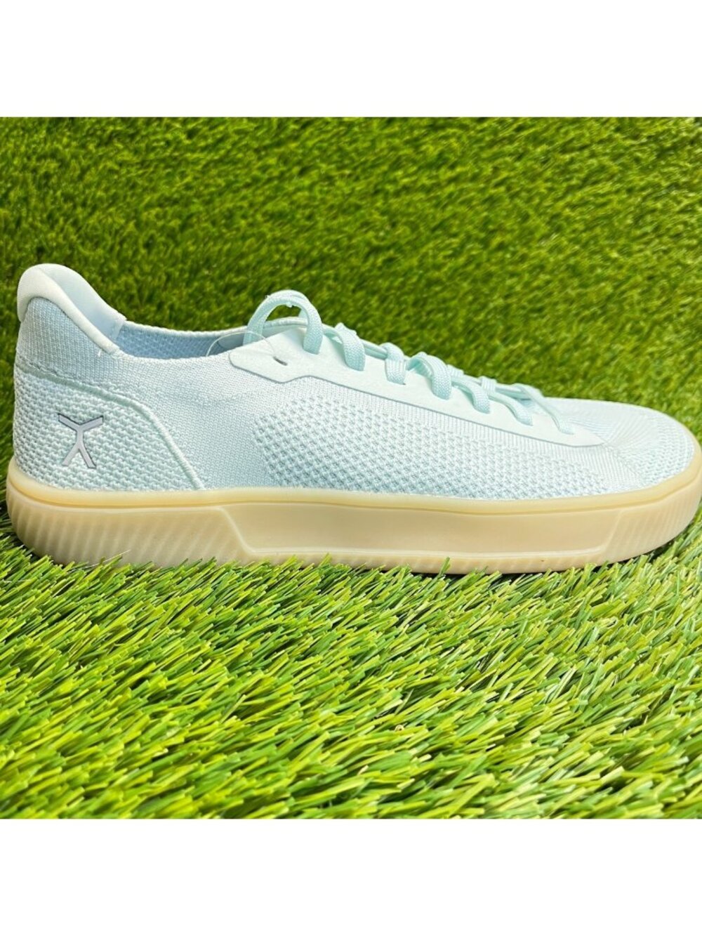 Flux Footwear Adapt Trainer Icecube Blue Mens Size 9 Athletic Shoes Sneakers